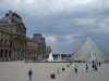Musee_du_Louvre_Pyramide_02